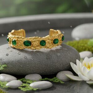 Vintage-Inspired Gold Cuff Bracelet | Green Zirconia Gems | 18K Gold Plated ✨